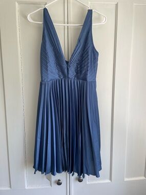 Abercrombie & Fitch Dress Blue V-Neck Pleated Satin Prom Semi Formal Swing Blue